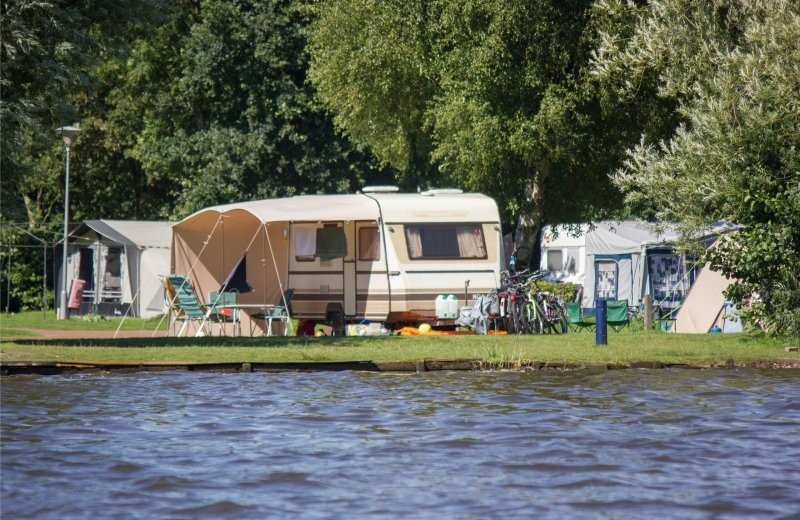 Strand-Komfortstellplatz